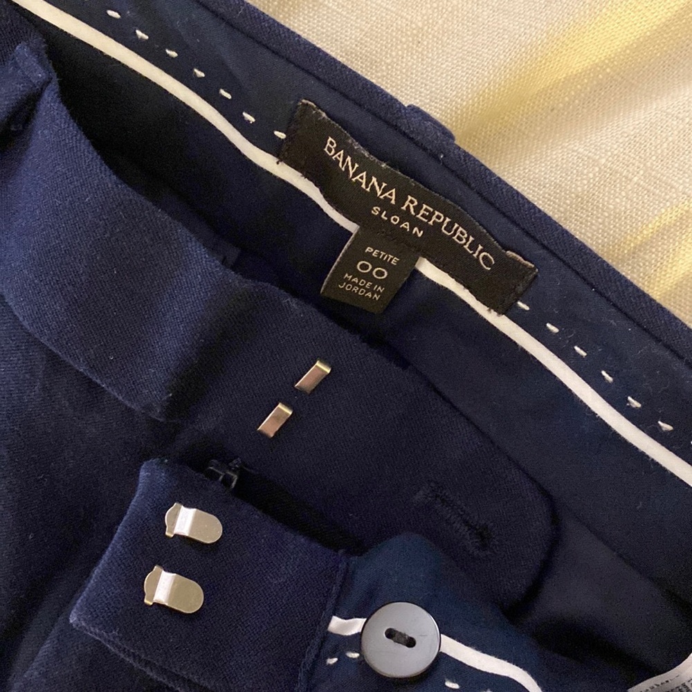 Banana Republic dark navy skinny Sloan slacks 00 Petite